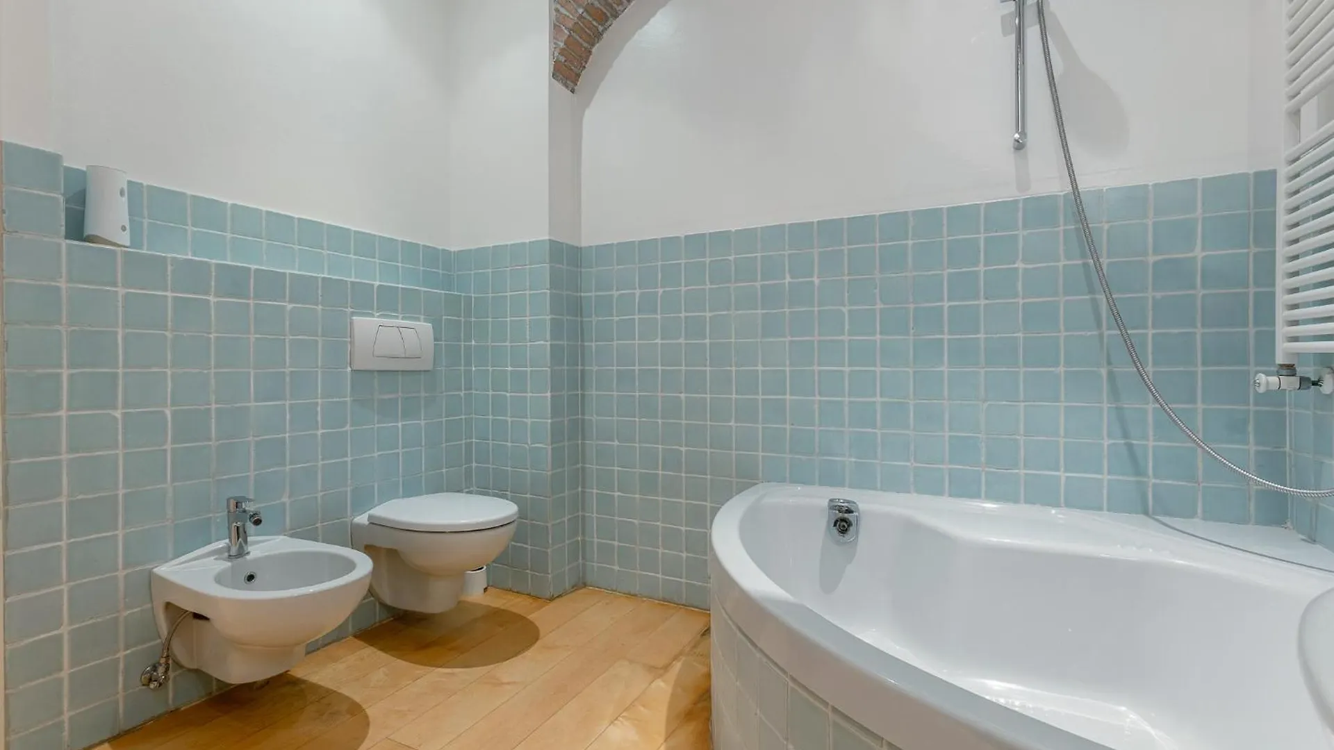 Teatro Duse Duplex Flat Lägenhet Bologna
