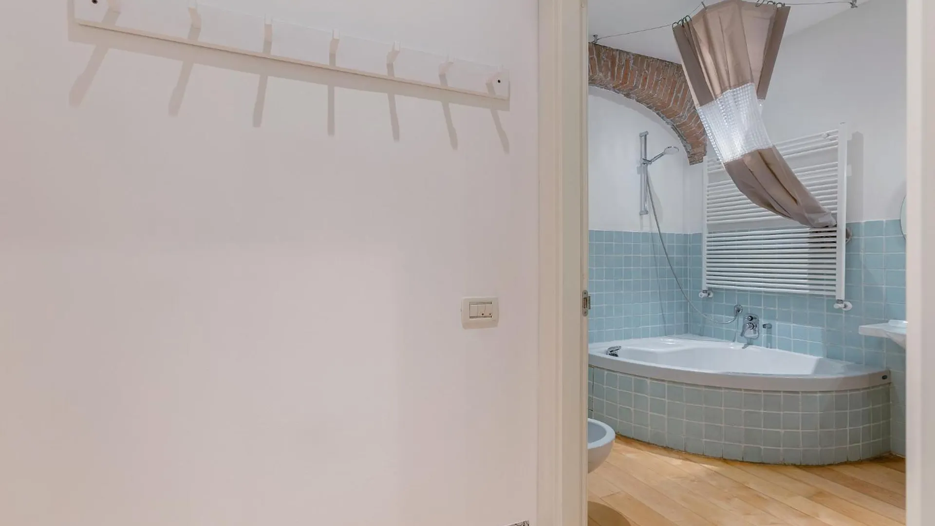Teatro Duse Duplex Flat Lägenhet Bologna